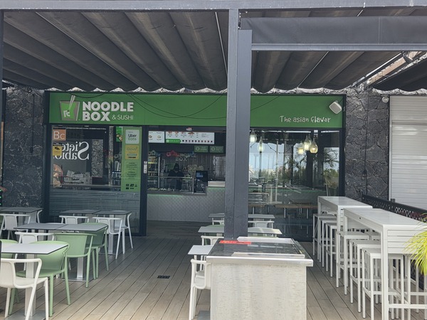 Noodle Box & Sushi – The Asian Flavor